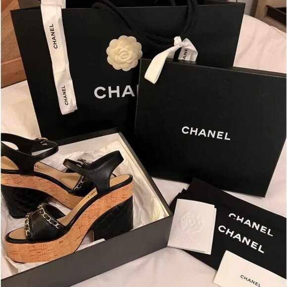 CHANEL NEVER WORN Agneau platform sandal 2019 collection - Picture 1 of 2
